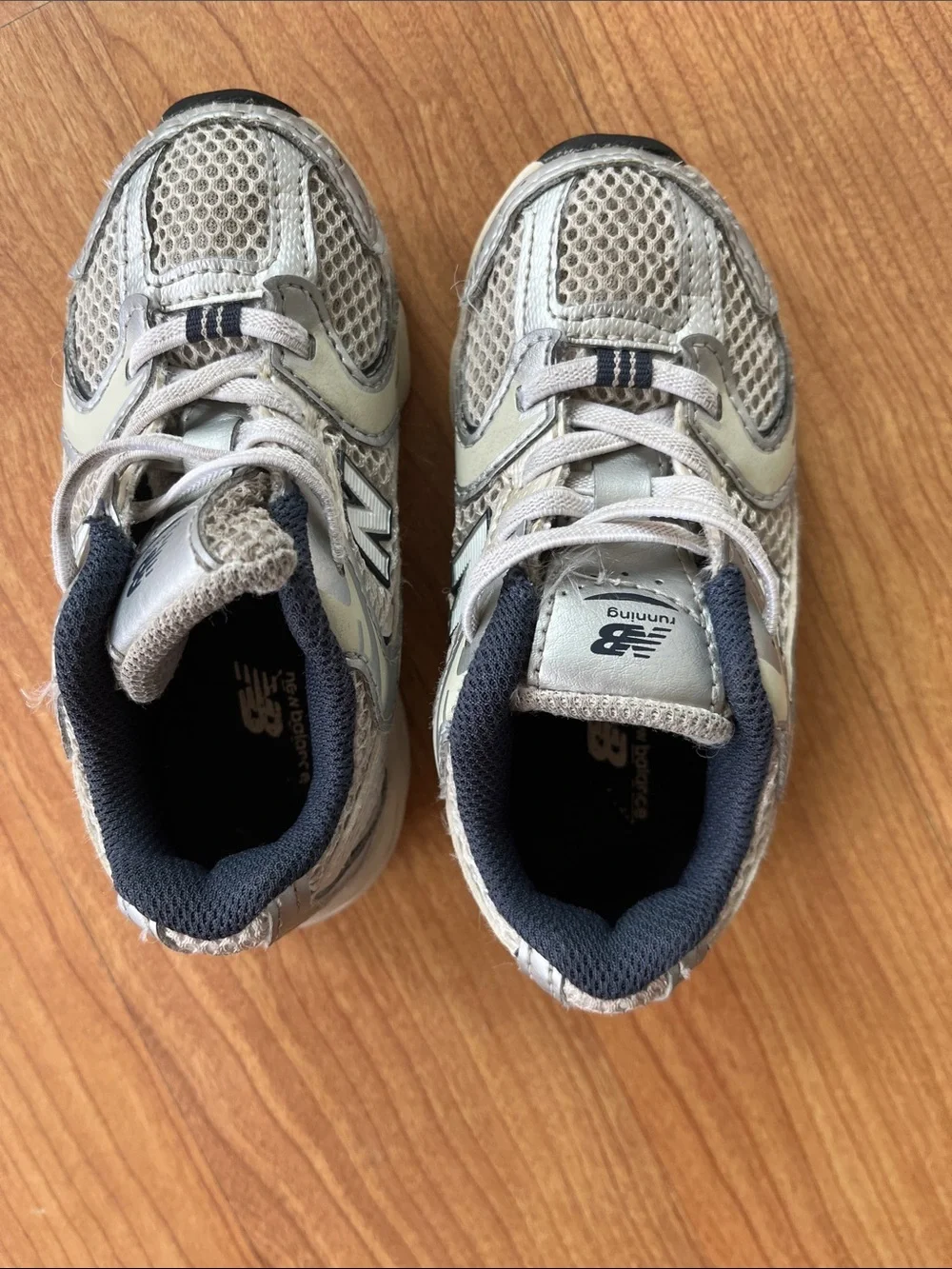 New Balance 530s toddler Silver and navy Sneakers size 8
